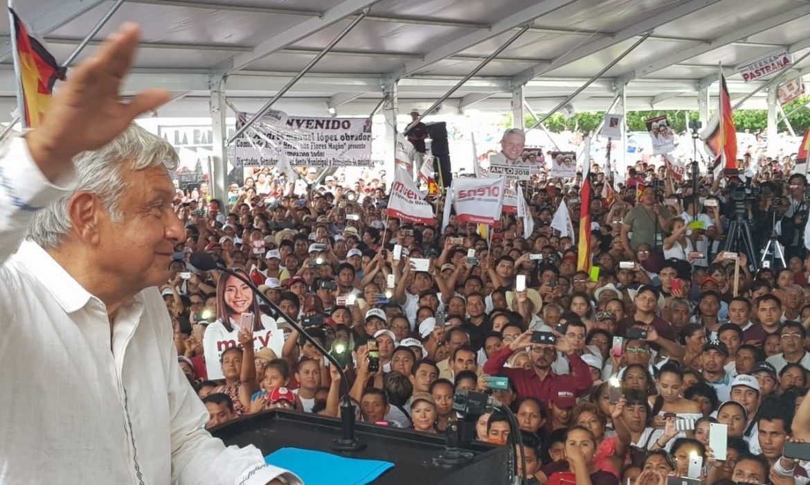 Sembrar 100 mil hectáreas de árboles frutales y maderables, ofrece AMLO al campo de QR