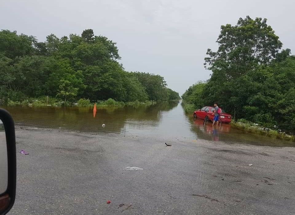 Alrededor de 950 familias de cuatro municipios han sido afectadas por las lluvias en Quintana Roo