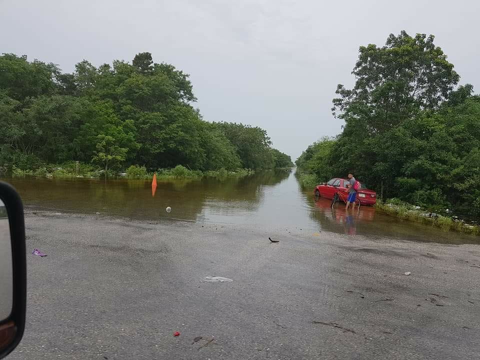 Alrededor de 950 familias de cuatro municipios han sido afectadas por las lluvias en Quintana Roo