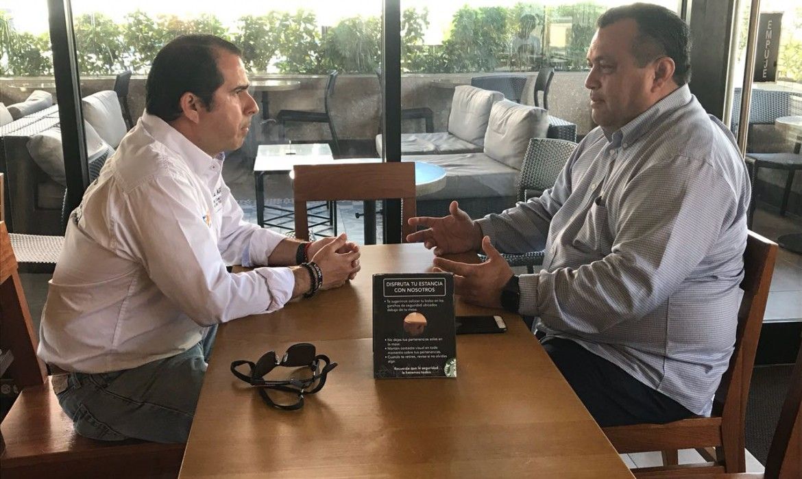 Ahora, el PRD busca a Eloy Peniche