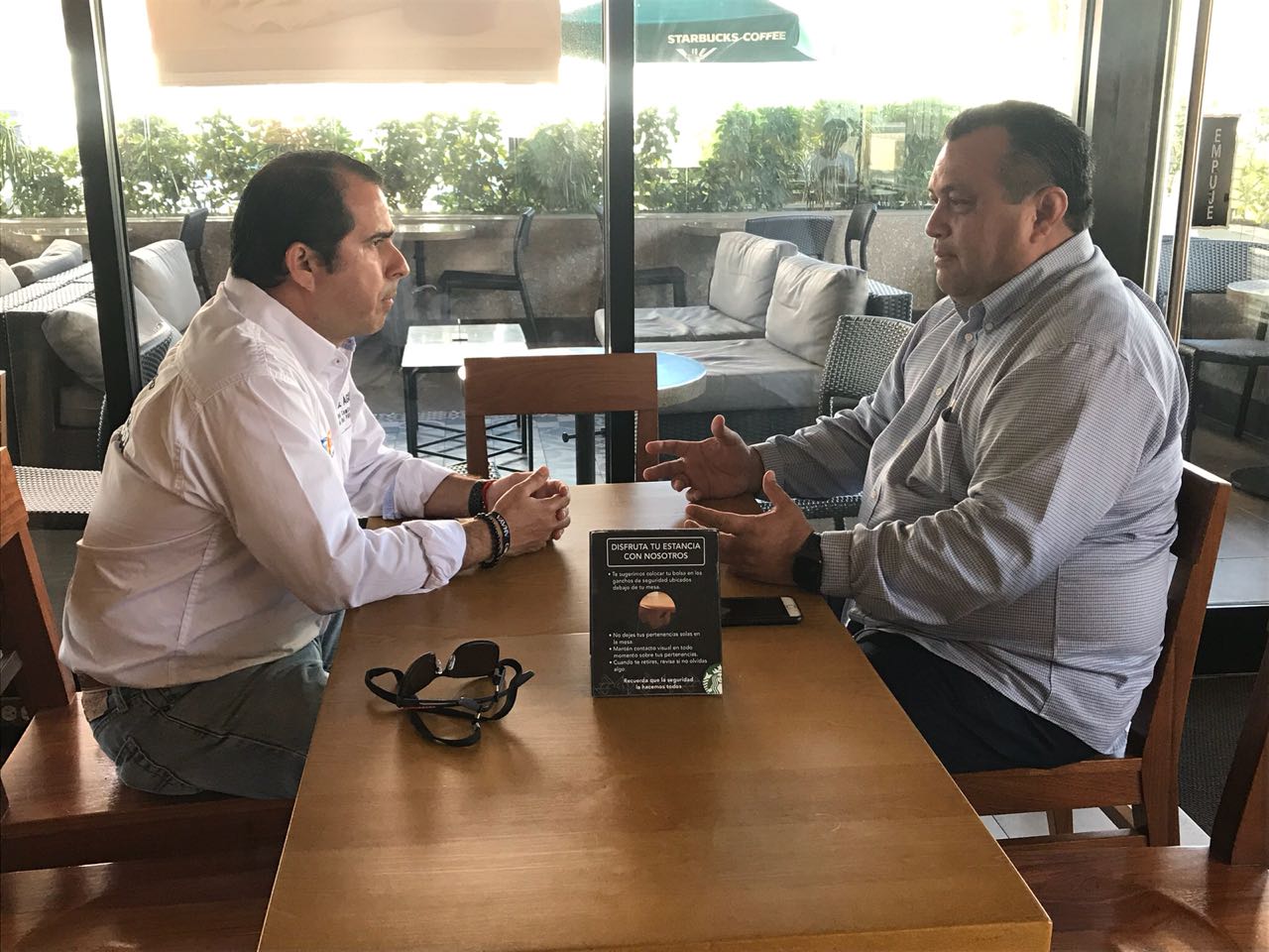 Ahora, el PRD busca a Eloy Peniche