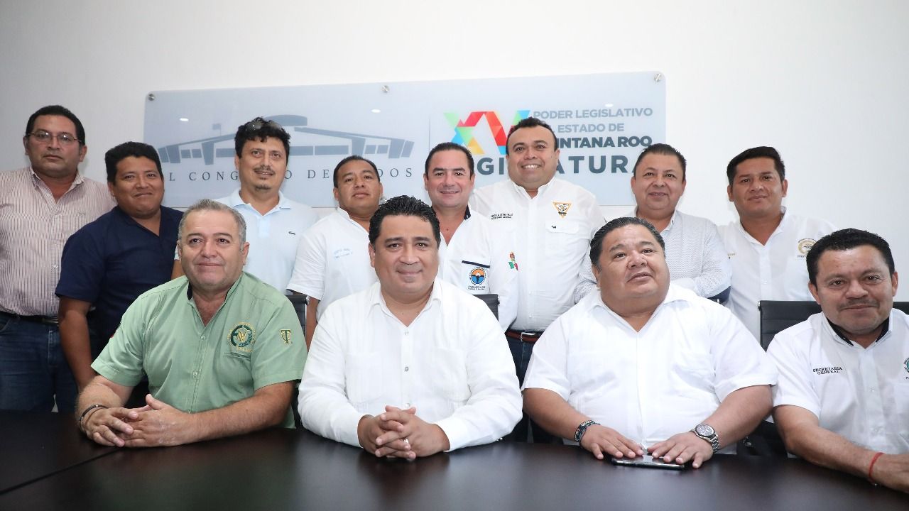 UBER REQUERIRÁ CONCESIONES | Acuerdan Congreso y taxistas
