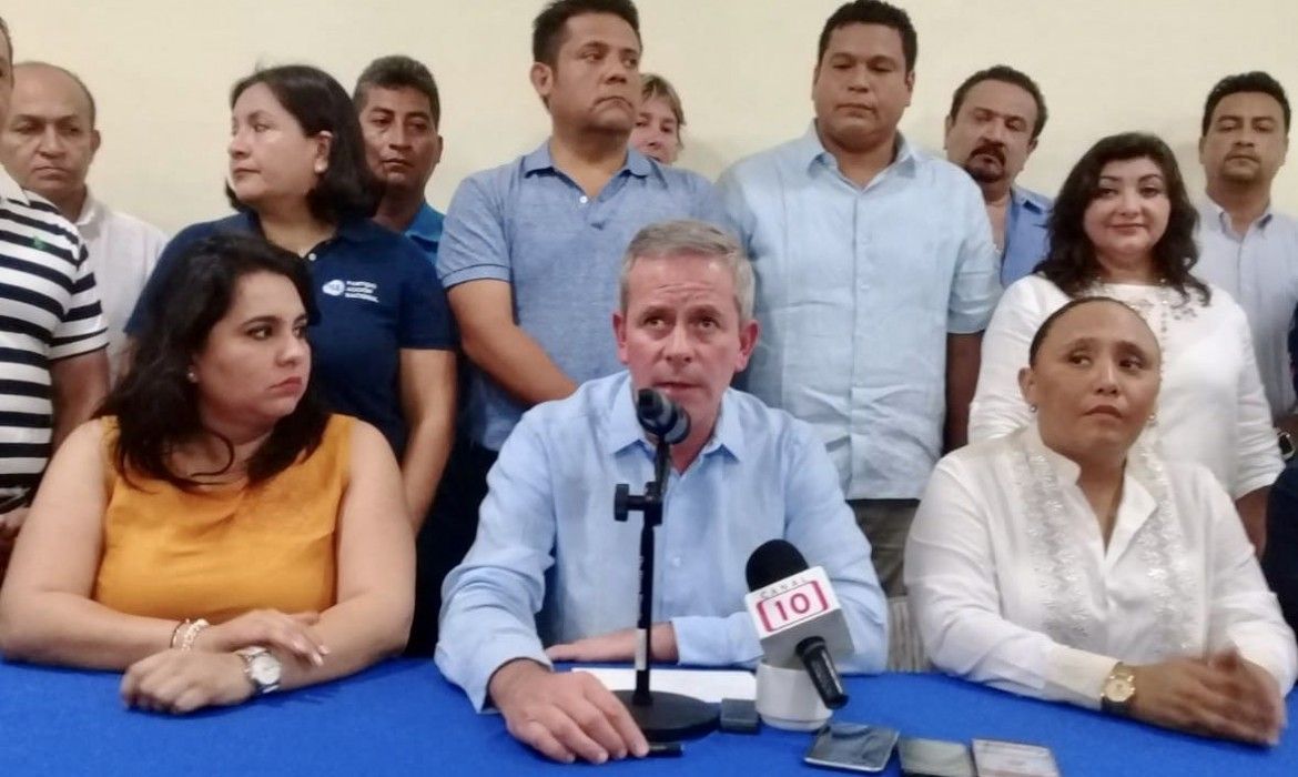 CEN DEL PAN ARROPA A CRISTINA | “Lo que Morena no gana, lo arrebata”, acusan