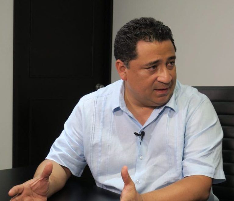 “NO HAY PROHIBICIÓN, AL CONTRARIO, HAY UNA NUEVA REGULACIÓN”: Eduardo Martínez sobre tema UBER