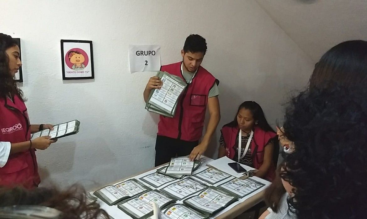 EL OTRO CONFLICTO | Abren más de la mitad de las urnas para recuento de votos en FCP