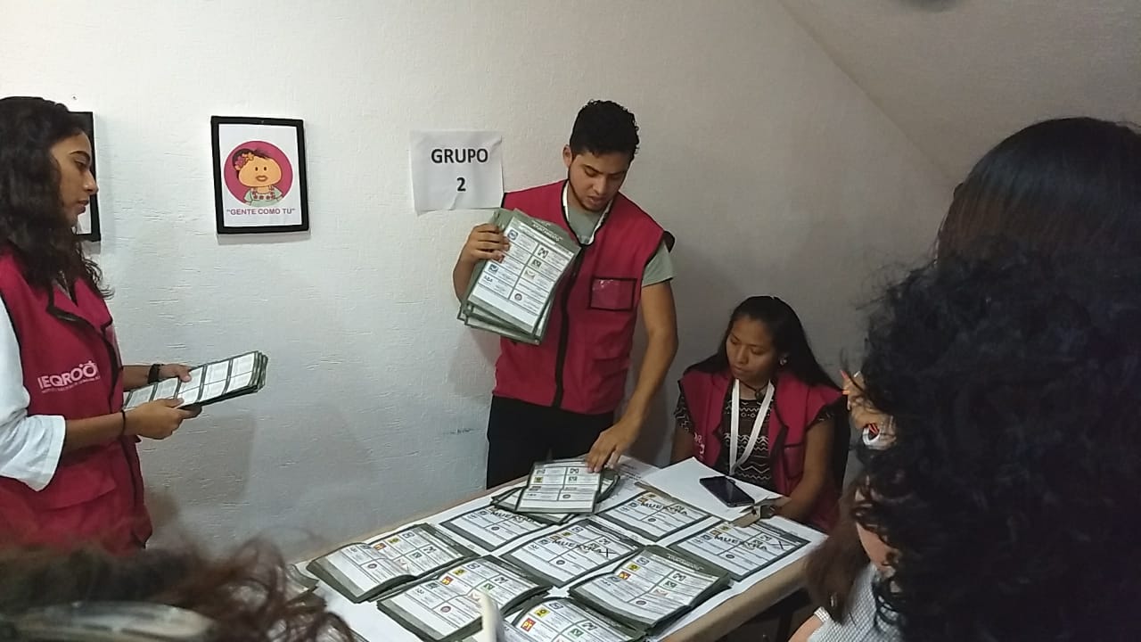EL OTRO CONFLICTO | Abren más de la mitad de las urnas para recuento de votos en FCP