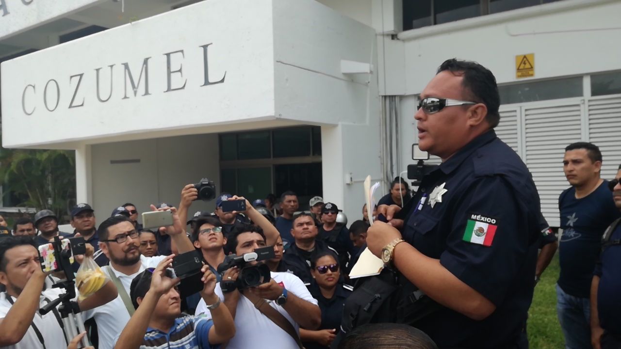 Levantan paro policías de Cozumel