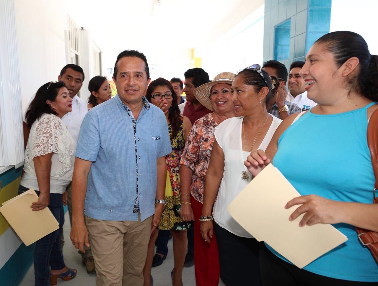 Se instalarán vallas “sargaceras” en siete municipios de QR