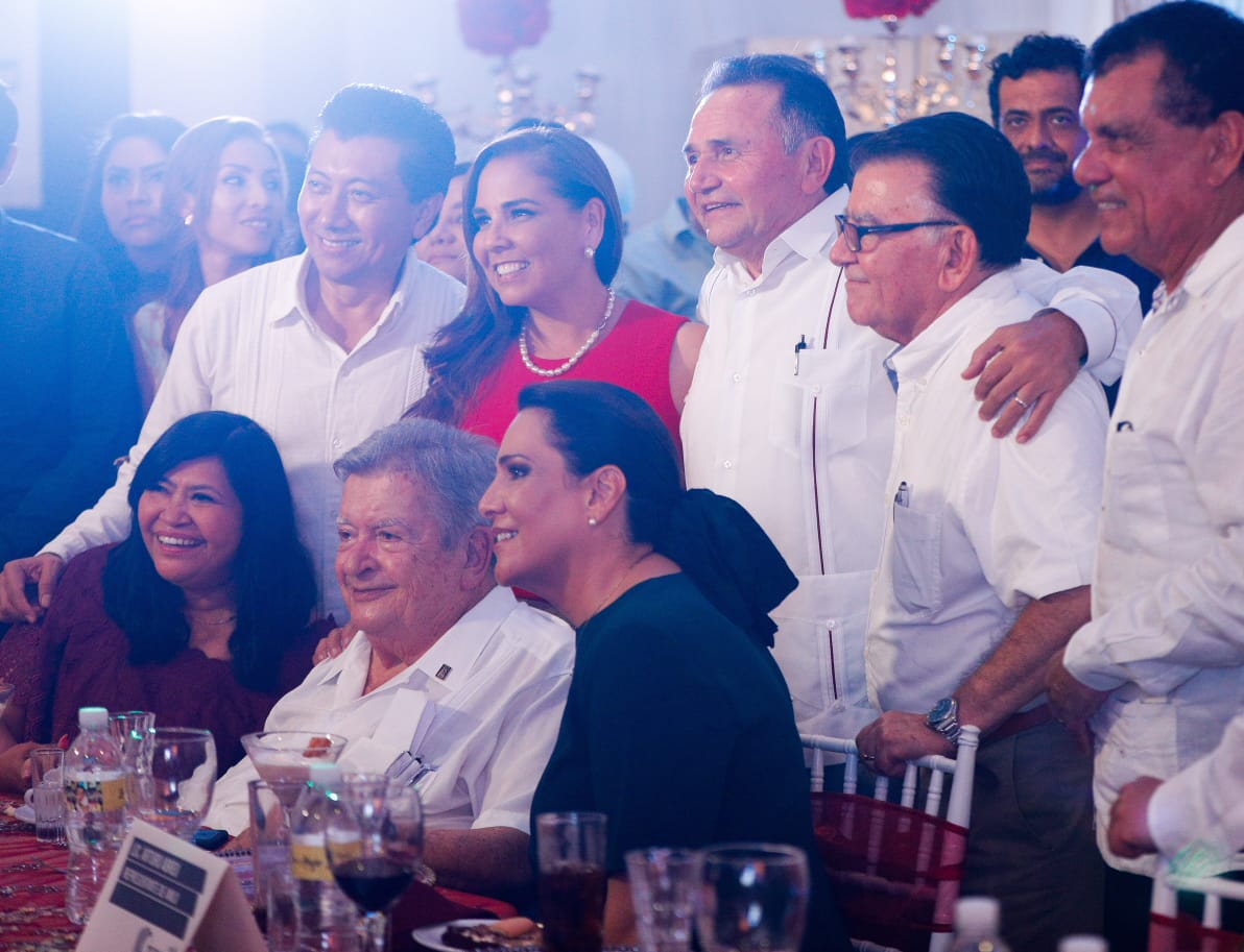 ¿CACHIRULES? | Legisladores que compitieron por PT y PES se pasaron a MORENA