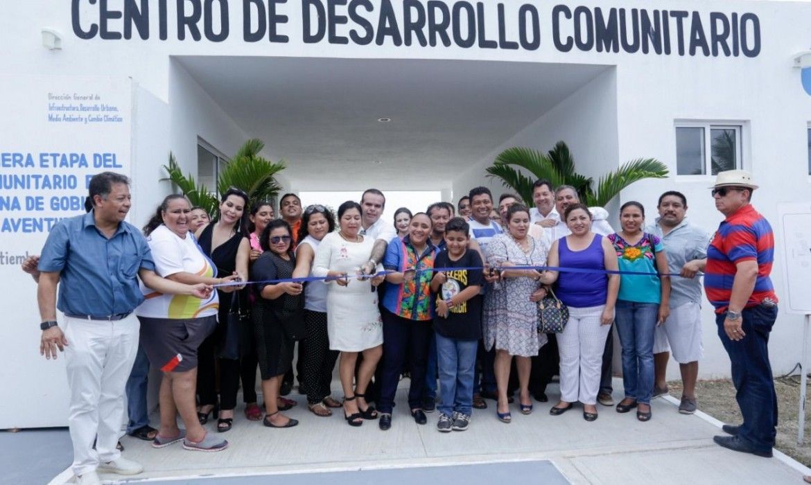 Inaugura Cristina Torres Centro Comunitario y oficinas municipales en Puerto Aventuras y Playa del Carmen
