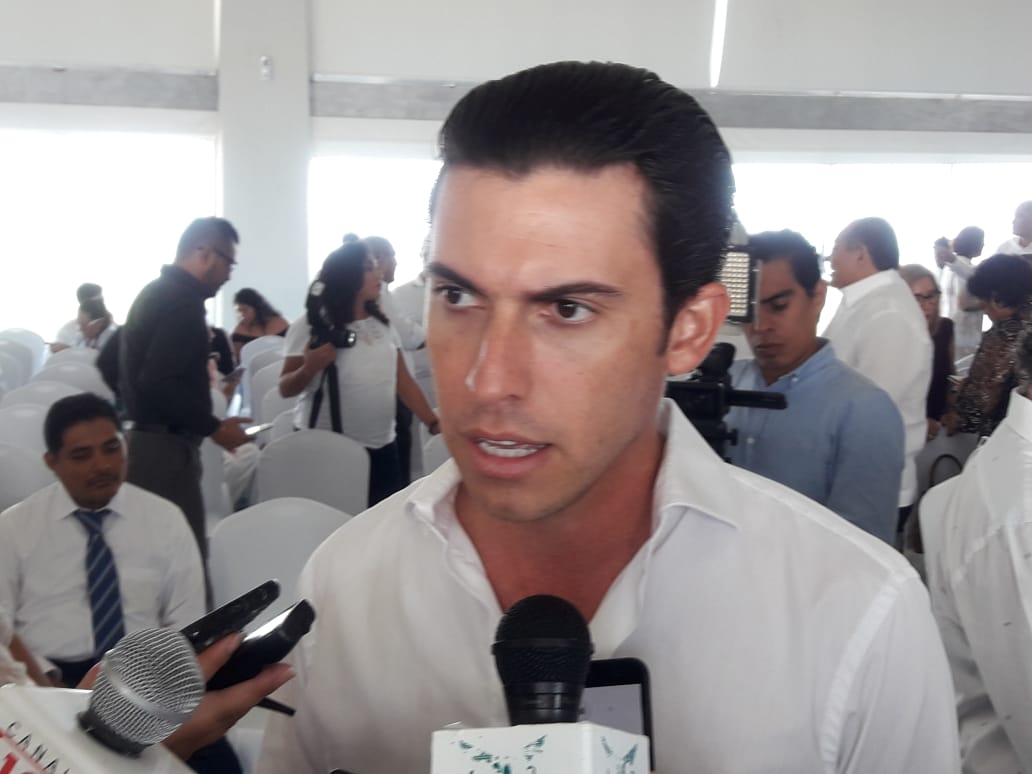 REMBERTO SUBE LA APUESTA | Echa a funcionario, y advierte que irá a la justicia por la concesión del transporte