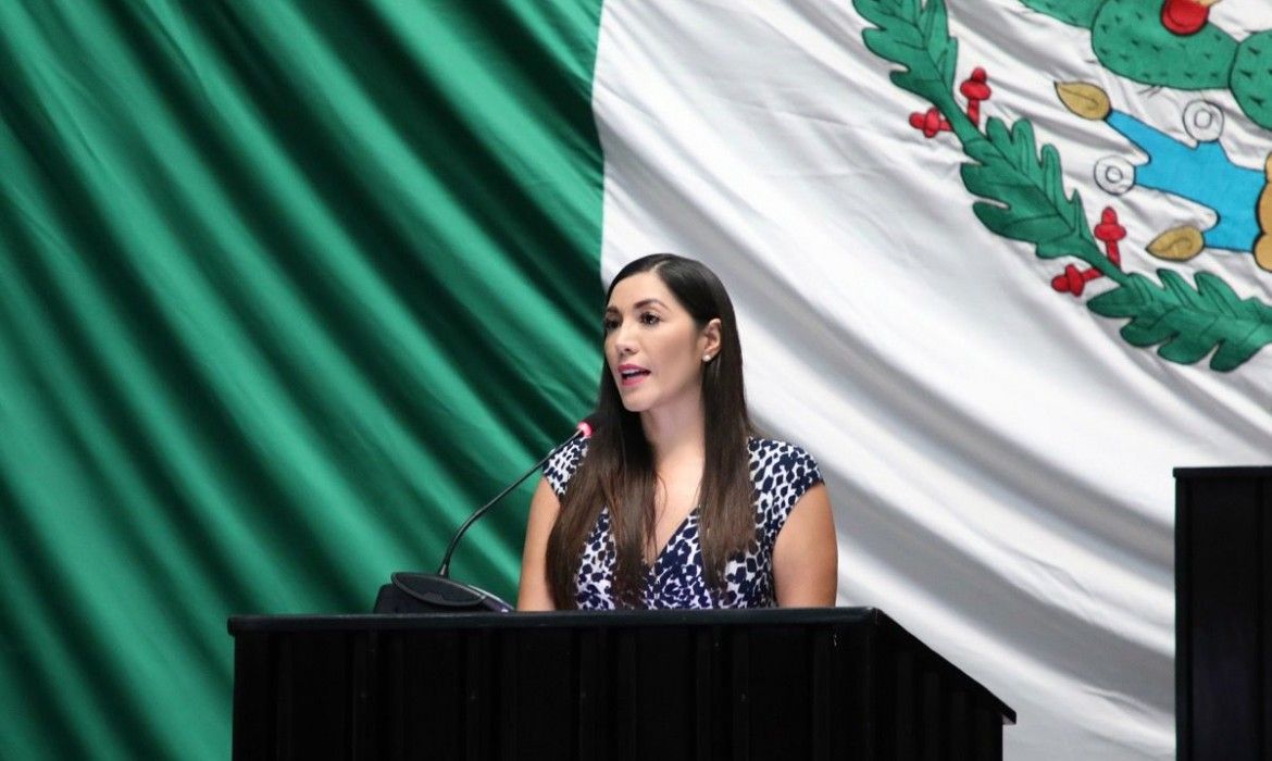 Ingresa Candy Ayuso a Gran Comisión, y oficialismo reafirma control del Congreso