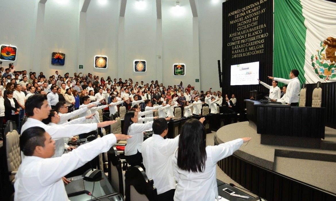 Juventud quintanarroense se expresa en el Congreso