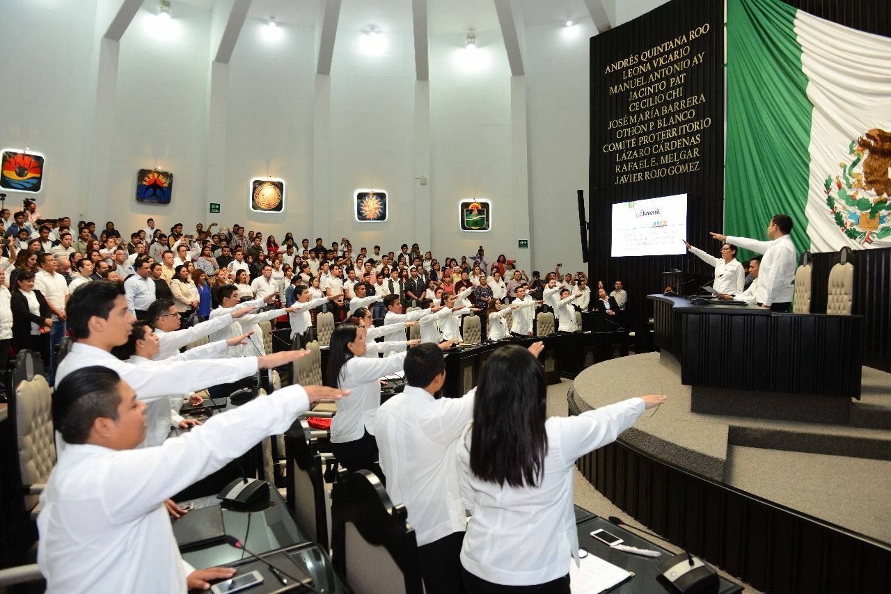 Juventud quintanarroense se expresa en el Congreso