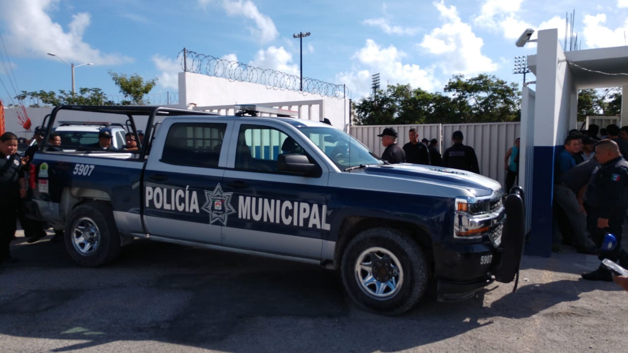 Policía Turística y Tránsito se deslindan de conflicto; la Federal patrulla Cancún