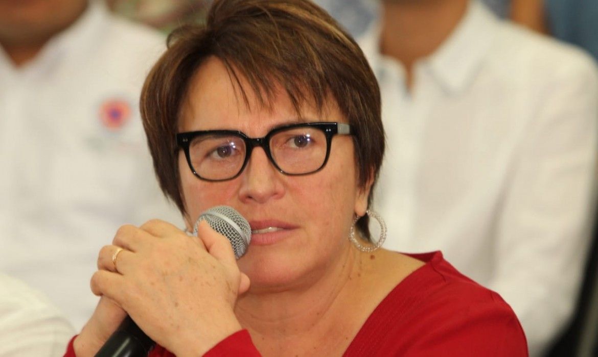 Se enfrenta Laura con empresarios | “No voy a perder ni mi vida ni mi tiempo en este trienio”, les dijo