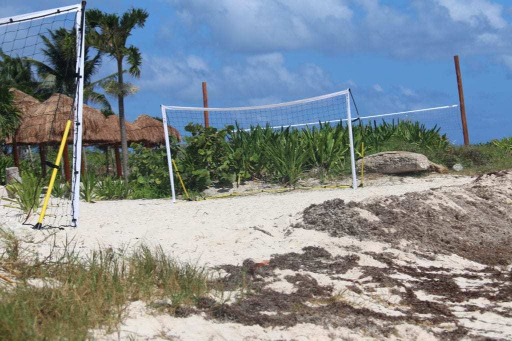 Piden consulta pública por club de playa en Punta Esmeralda | Peligro de daño ecológico, y menos espacios públicos para los playenses