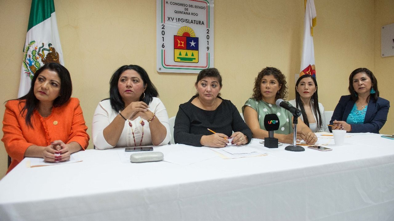 Condenan legisladoras violencia de género contra mujeres