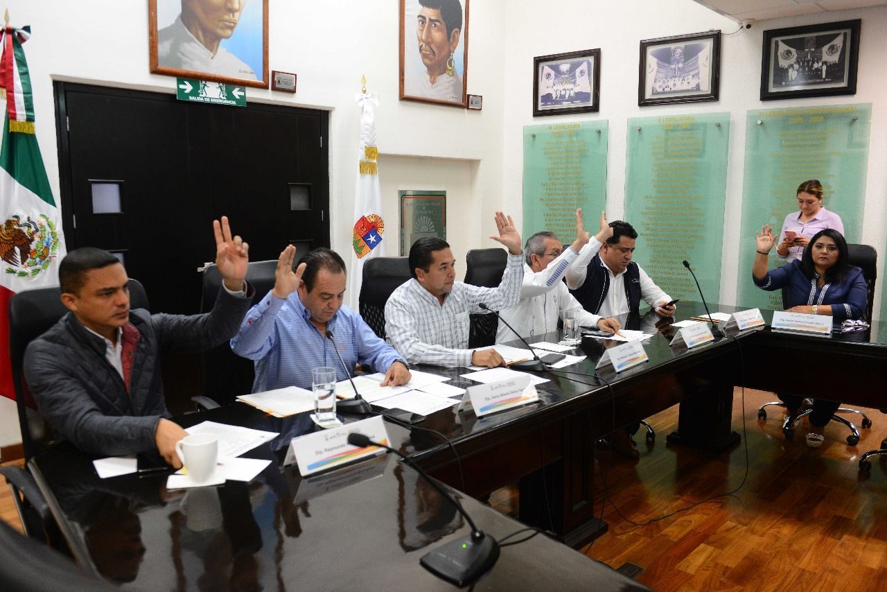 Congreso convoca a periodo extraordinario para aprobar Paquete Económico 2019