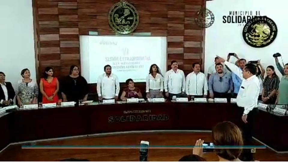 Laura hace una extraña alianza con PAN y PRD para nombrar a su secretario general