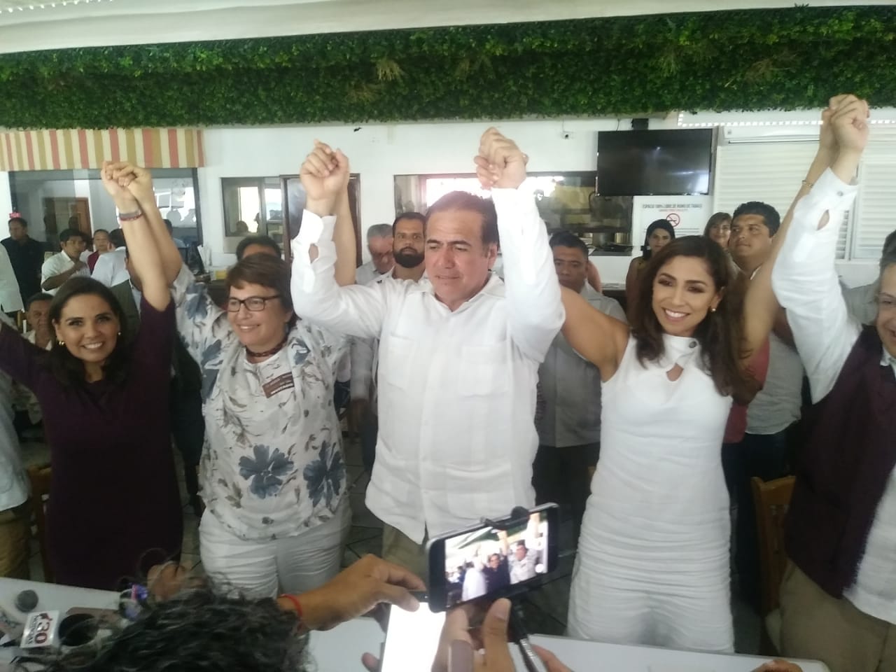MORENA acepta dar Puerto Morelos y JM Morelos a sus aliados; el Verde apoya reelección de Mara; y quiere otros tres municipios