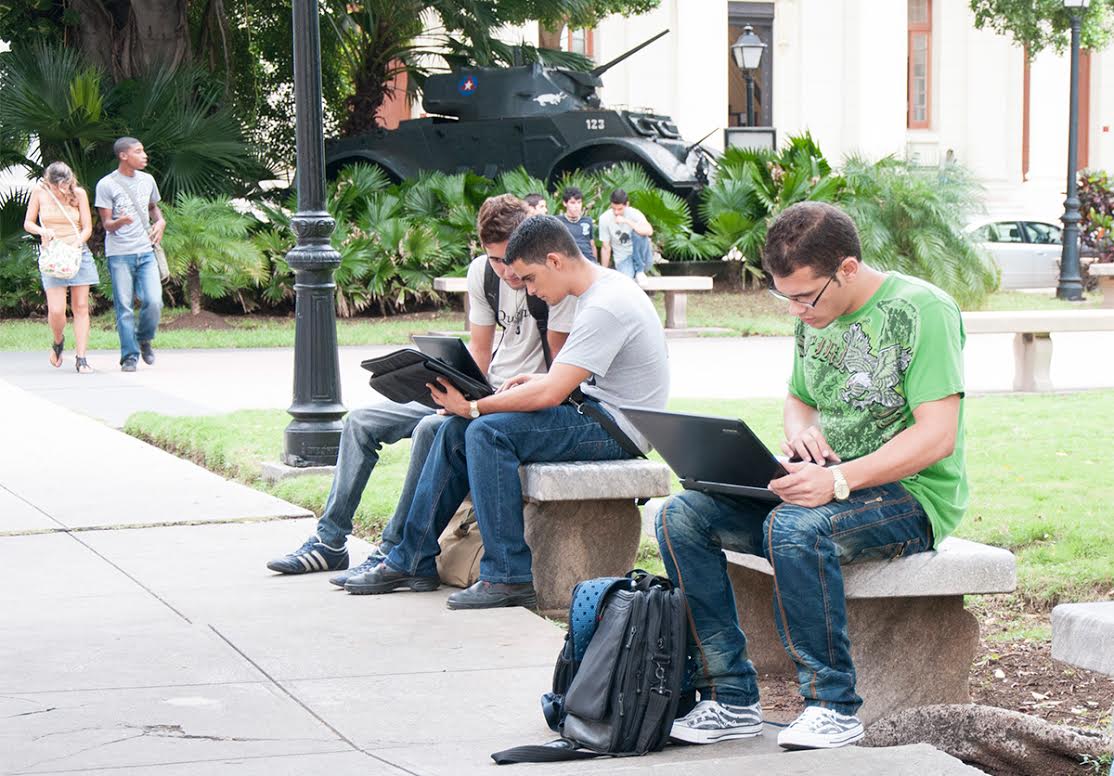 Más de 13 mil personas, de 19 comunidades rurales del sur, ya tienen Internet gratis