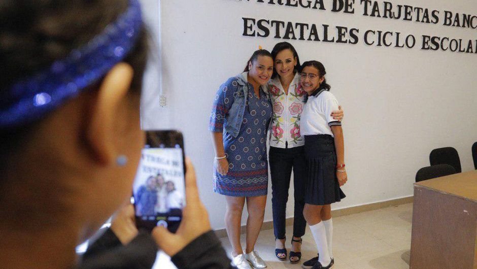 Genera Gobierno de Laura Fernández políticas públicas a favor de los jóvenes