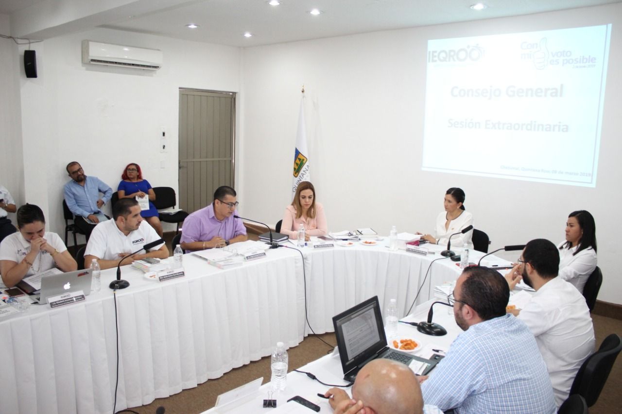 Aprueba Ieqroo registro de 4 candidatos independientes