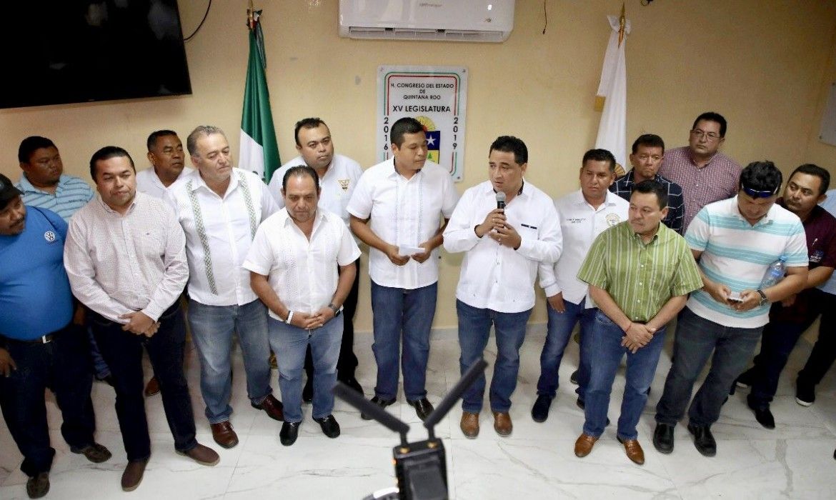 Congreso y Taxistas acuerdan rebaja de tarifas para los concesionarios del servicio público de transporte