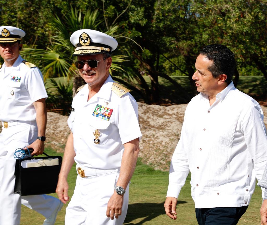 Semar construirá 4 barcas sargaceras, y el estado habilitará sitios de composteo o disposición, anuncia Gobernador