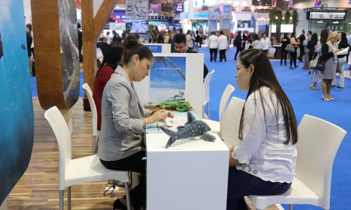 Más de 300 citas de negocios concretó la delegación de QR en la feria IBTM Américas de la Ciudad de México