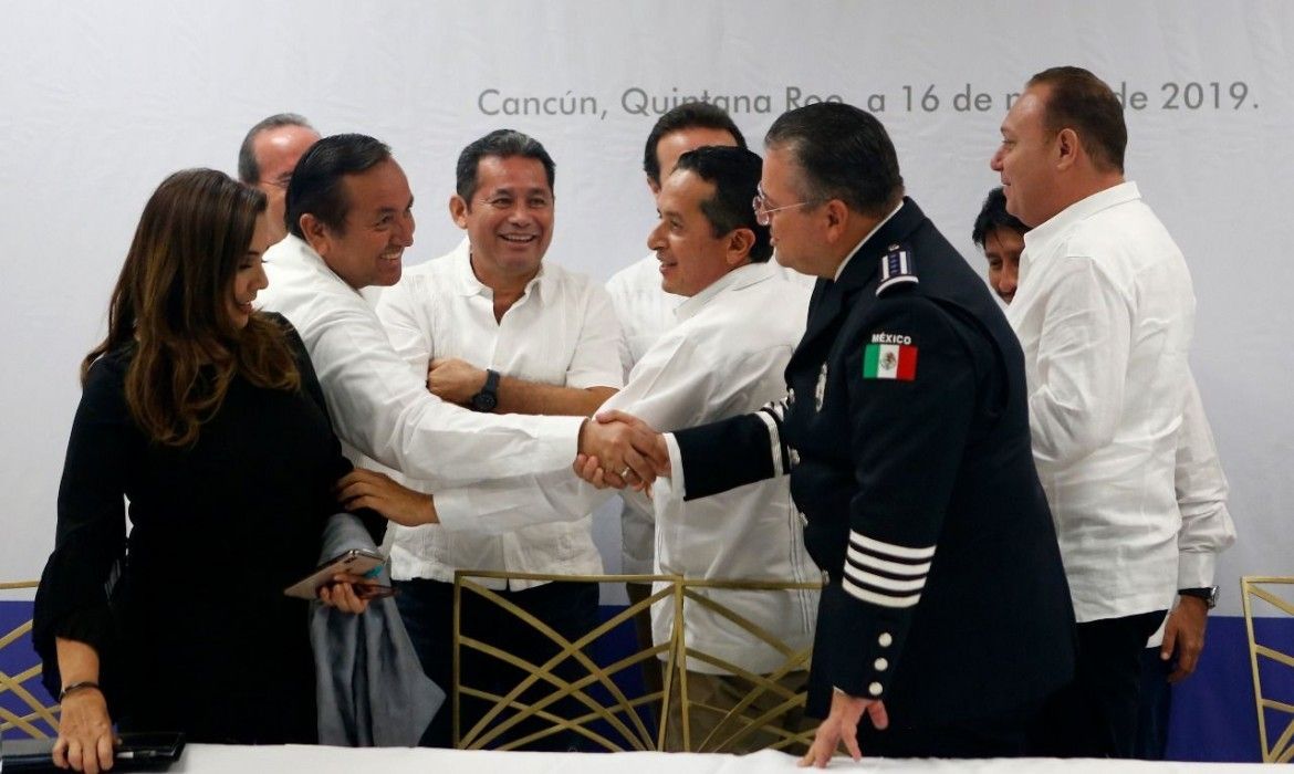 Firman Mando Único municipios y Estado; faltan OPB y Laura Beristain