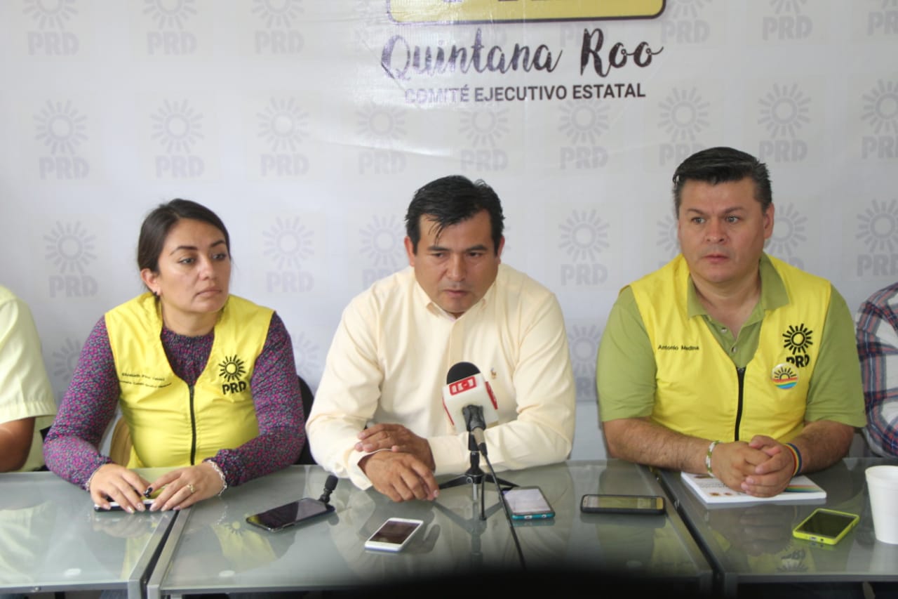 PRD dice que Aguilar Osorio deberá “irse a la cola” si quiere volver al partido