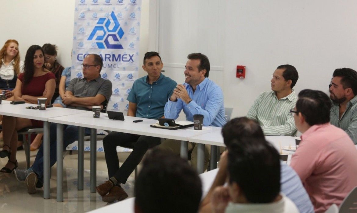 Alcalde de Cozumel se reúne con Comisión de Empresarios Jóvenes de la Coparmex