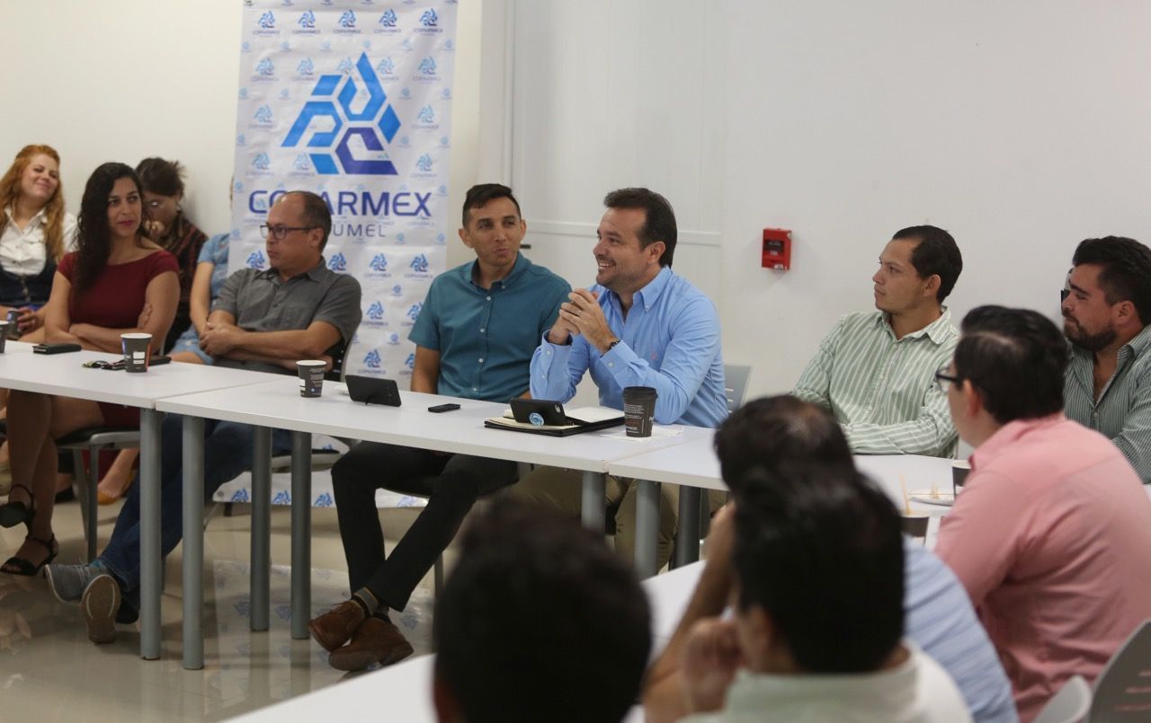 Alcalde de Cozumel se reúne con Comisión de Empresarios Jóvenes de la Coparmex