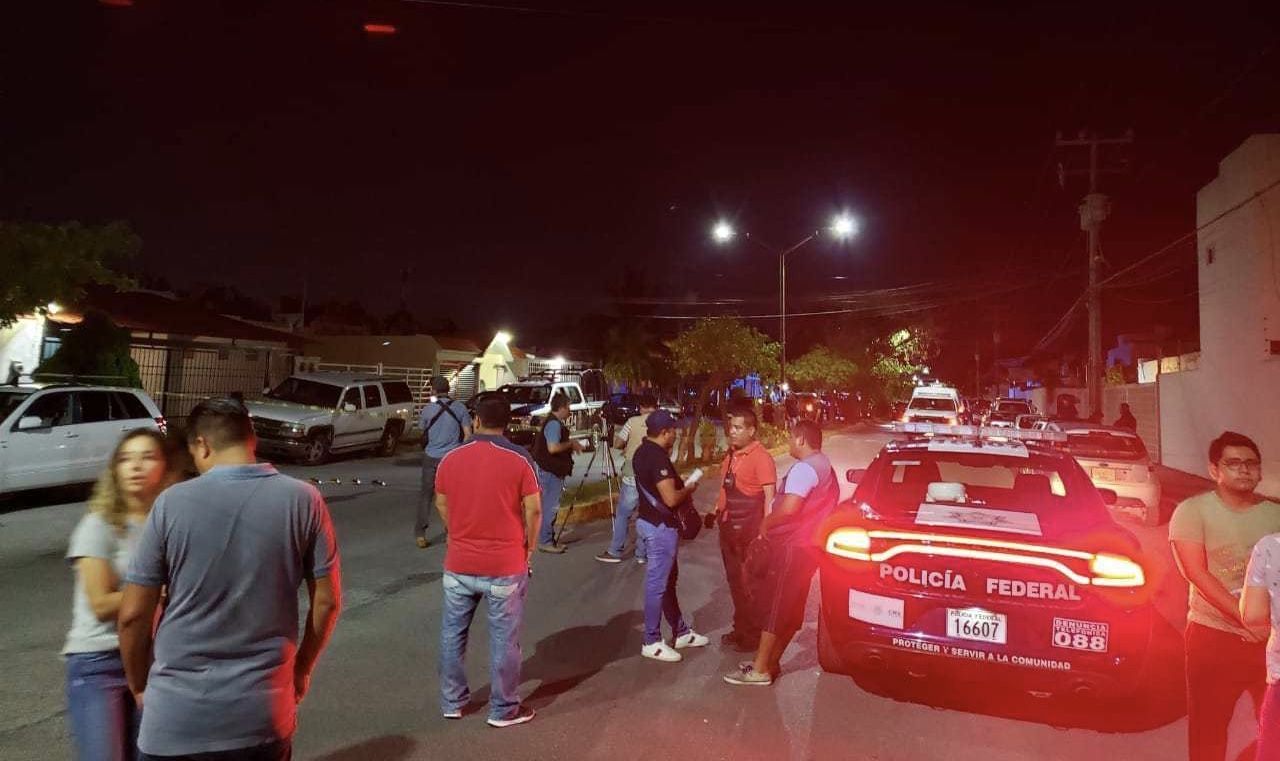 Privan de su libertad a 27 personas en un call center de Cancún