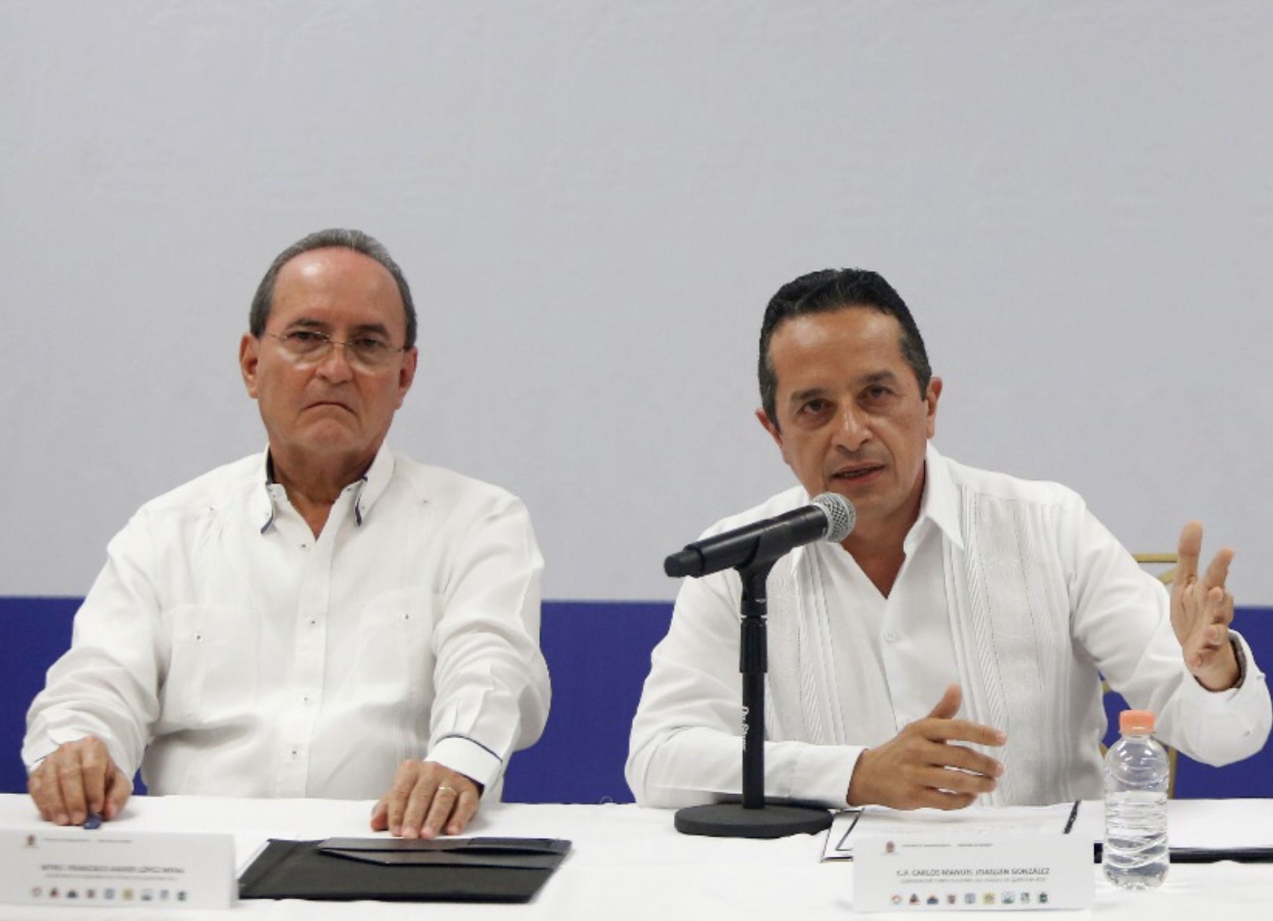 López Mena renuncia a Segob; va por la UQROO