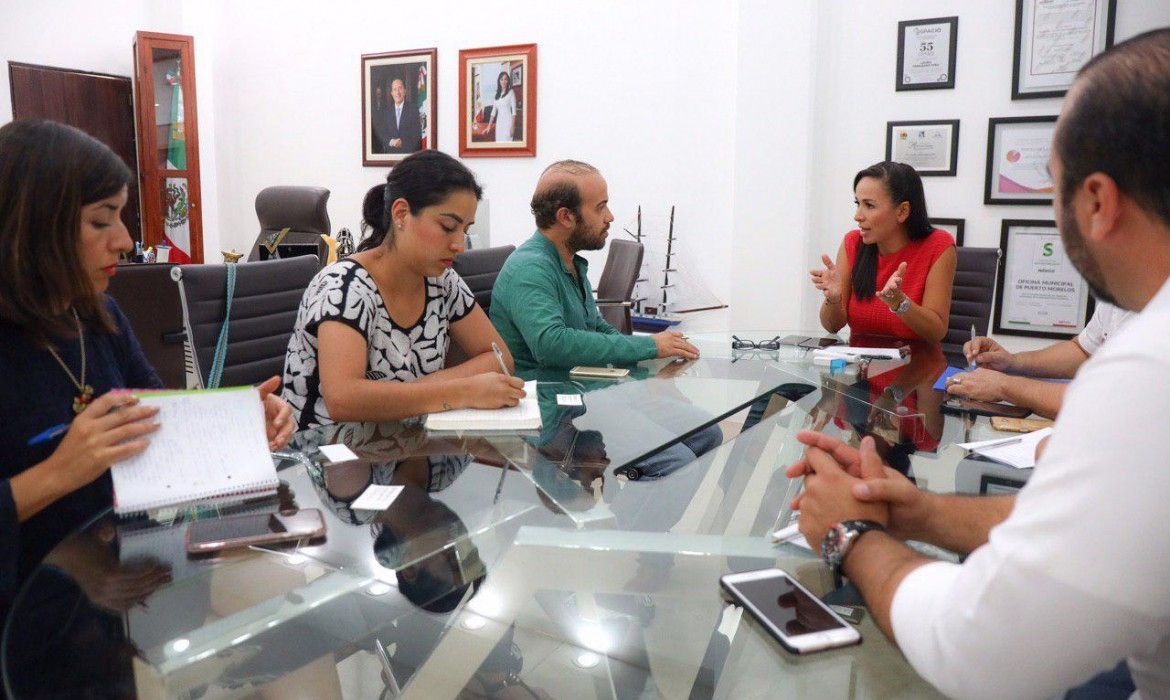 Reafirma Laura Fernández compromiso de impulsar una economía verde en Puerto Morelos