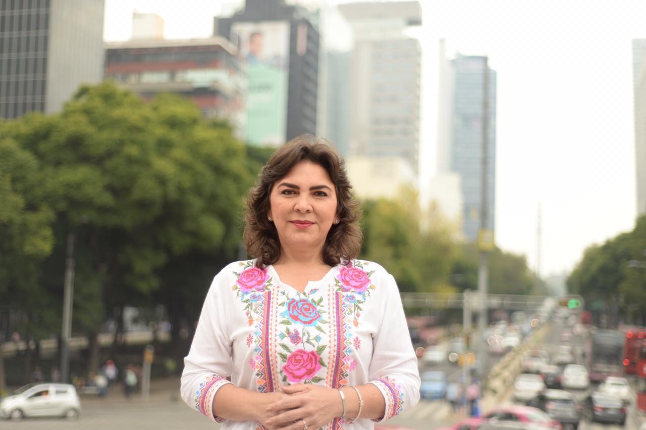 Ivonne Ortega renuncia al PRI
