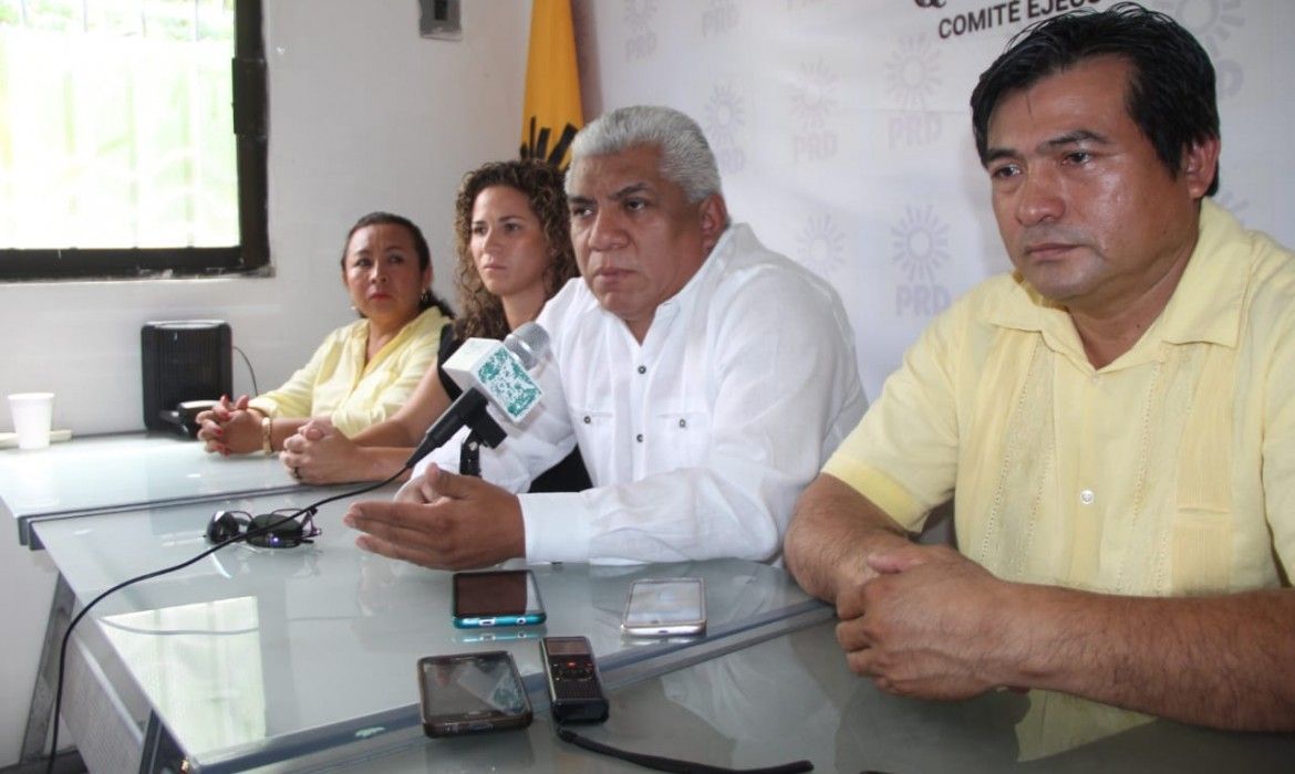 Pedro Pérez deja la bancada del PRD en el Congreso; apoyará la candidatura de Mara