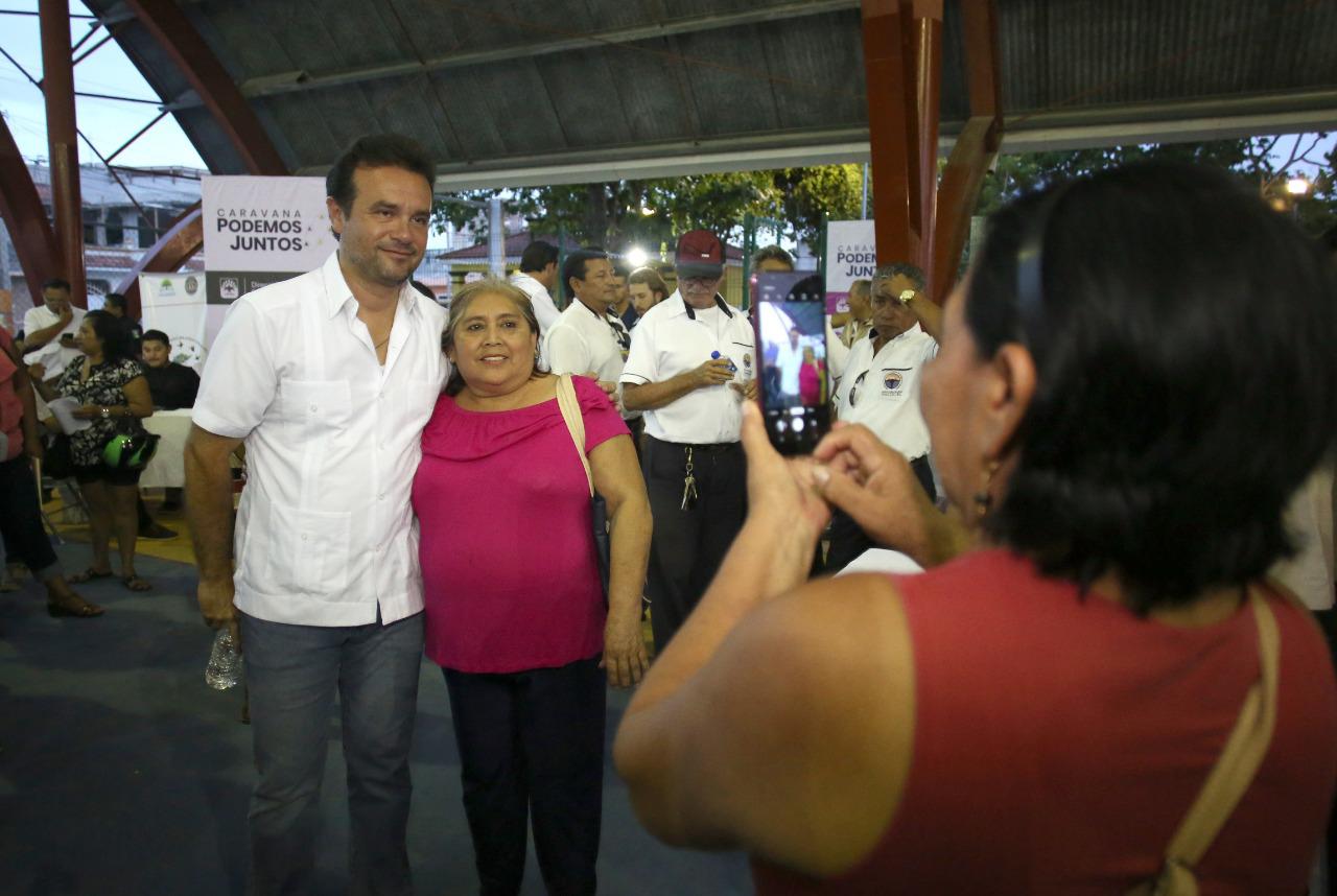 Más de 1600 cozumeleños participan de la primera audiencia pública de Pedro Joaquín