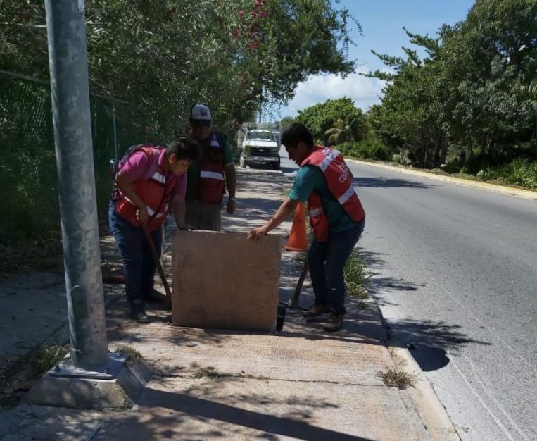 ISLA MUJERES | Previene municipio inundaciones en zona continental con limpieza de pozos