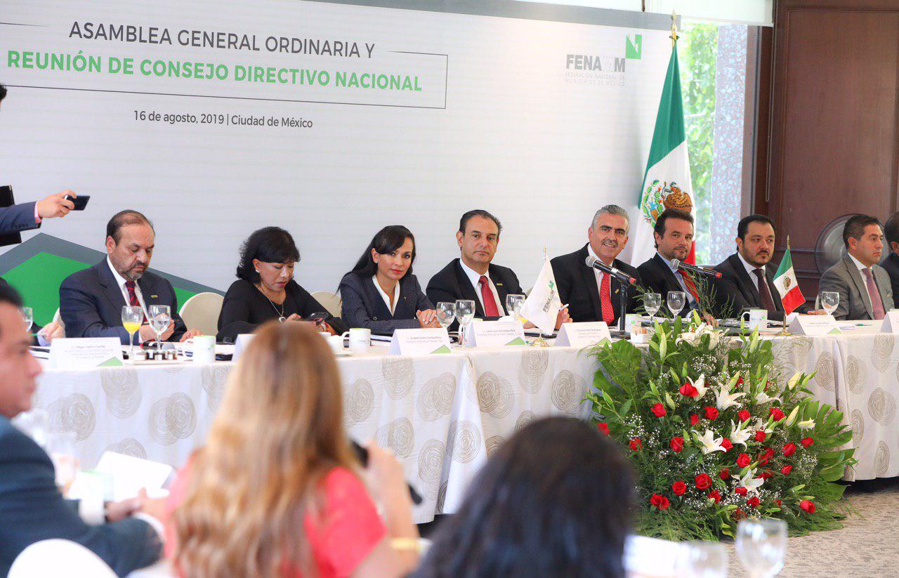 Asiste Laura Fernández al informe de actividades y renovación del Consejo Directivo de la Fenamm