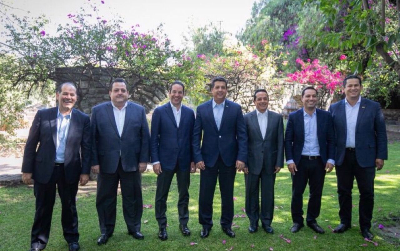 CJ se muestra con gobernadores del PAN que quieren ser el contrapeso de AMLO