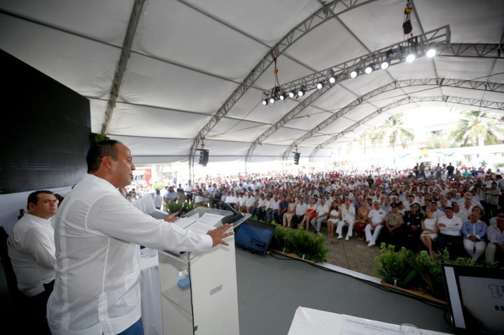 “Con Isla Verde preservaremos la magia de Isla Mujeres”, dijo Juan Carrillo en su Primer Informe