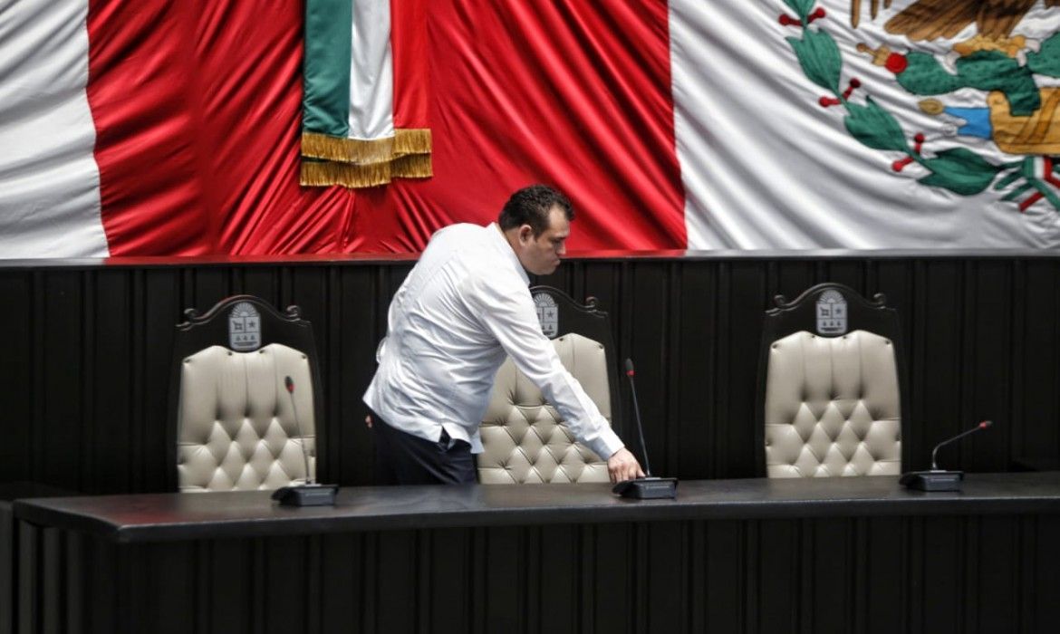 Gasca hace nombramientos sin aprobación de la Jucopo, y genera un limbo legal en el Congreso (documentos)