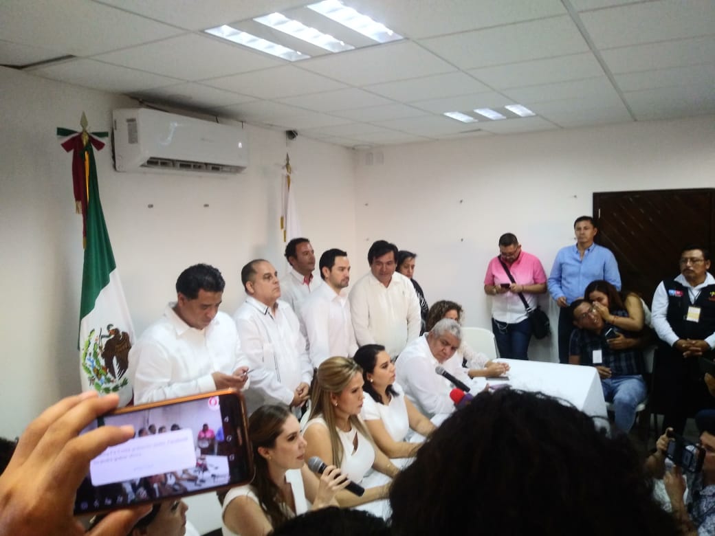 Analizan frenar a MORENA con un amparo