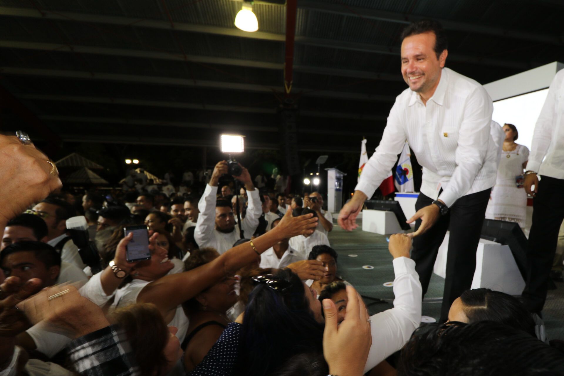 Destacan representantes de los tres órdenes de Gobierno Primer Informe de Pedro Joaquín en Cozumel
