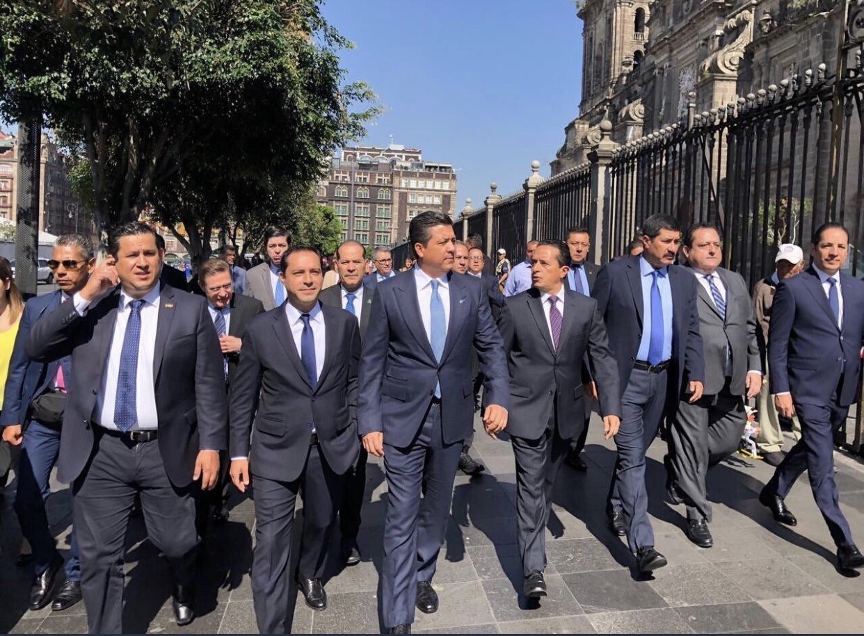 Gobernadores del PAN siguen consejos de Financial Times, y presionan a AMLO por apoyo a empresas y recursos extraordinarios