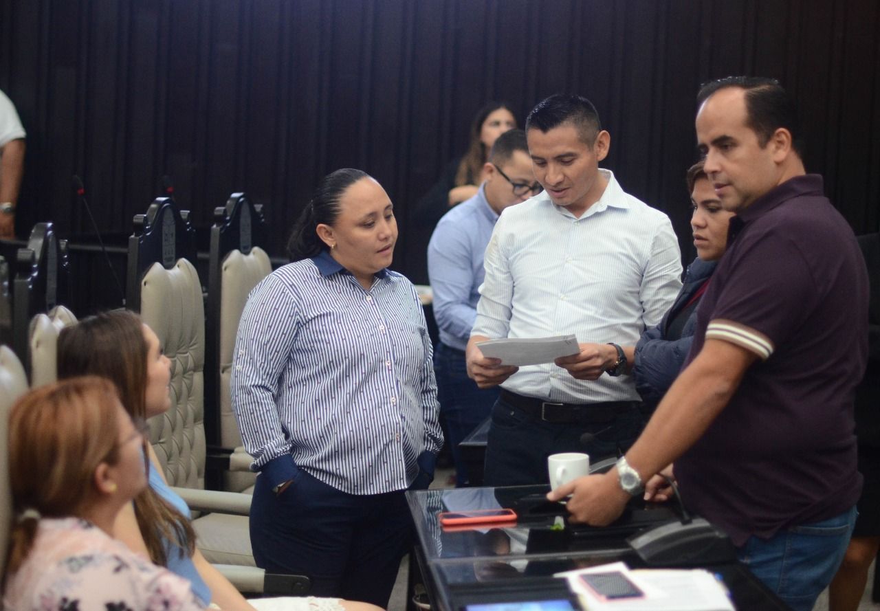 Otros 13 diputados de la 4T están a favor de que concesiones de taxis se puedan heredar